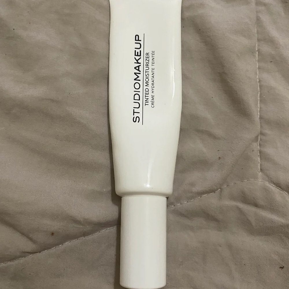 Studio Makeup Tinted Moisturizer
